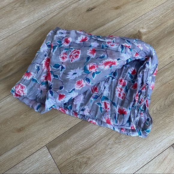 Floral Grey Blanket Scarf Womens - Picture 3 of 3